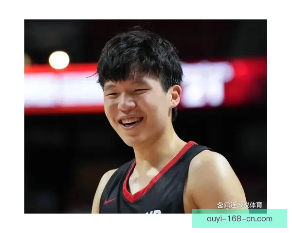 开拓者官方宣布召回杨瀚森晒全队合影告别赛季小杨缺席引发关注热